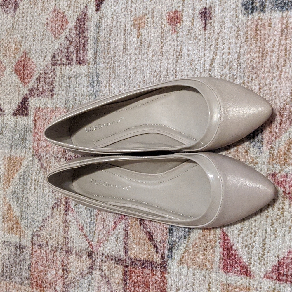 BCBGeneration flats